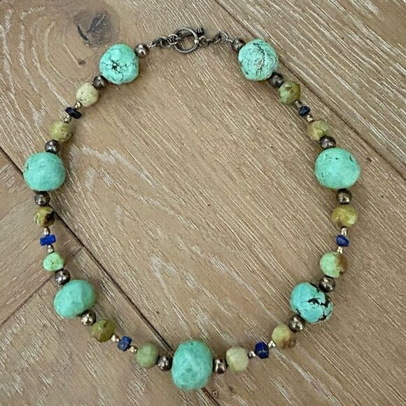 Howlite Beaded Necklace Women's Fashion Jewelry Artistic Statement - Picture 5 of 9